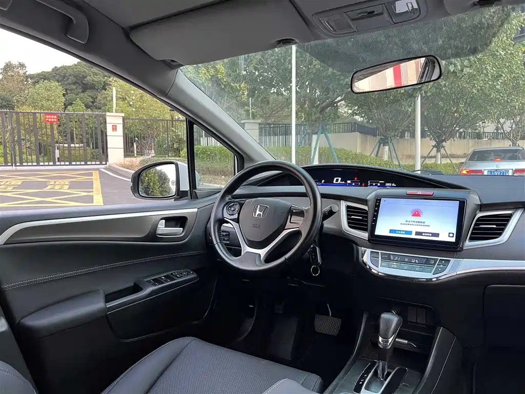 Honda Jade 2018 — фото 11