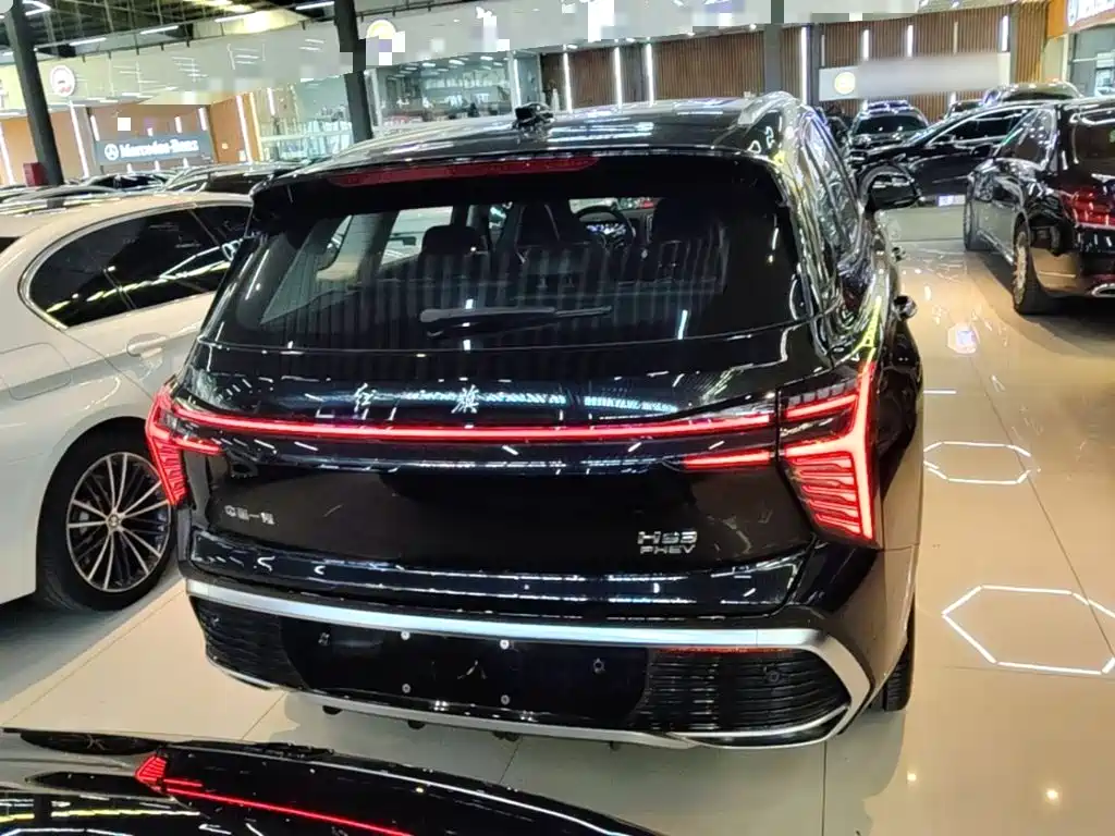 Hongqi HS3 PHEV 2026 — фото 6
