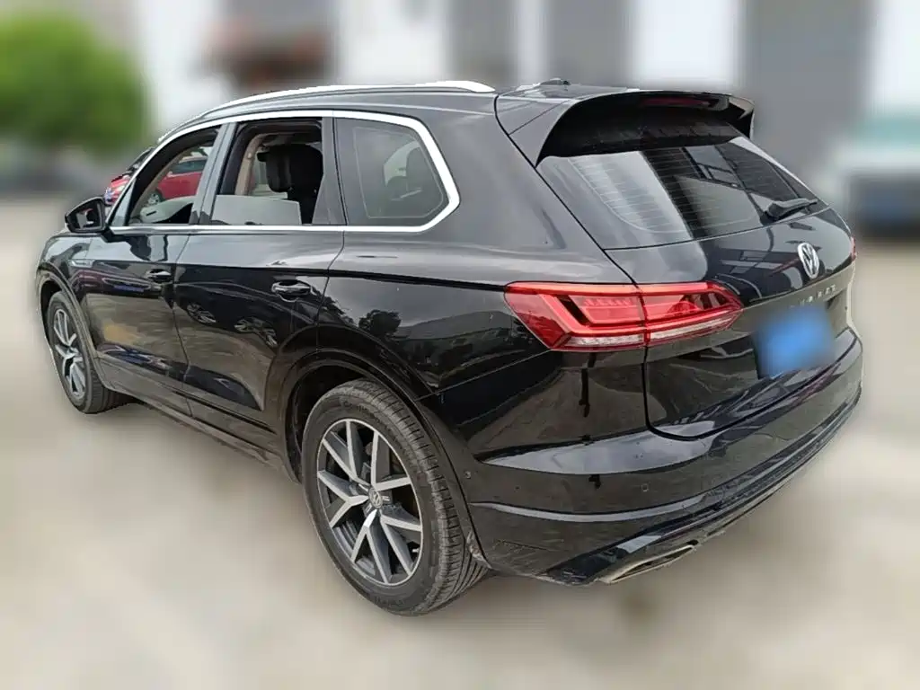 Volkswagen Touareg 2019 — фото 9
