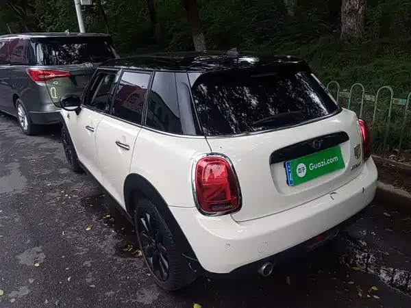 MINI 2021