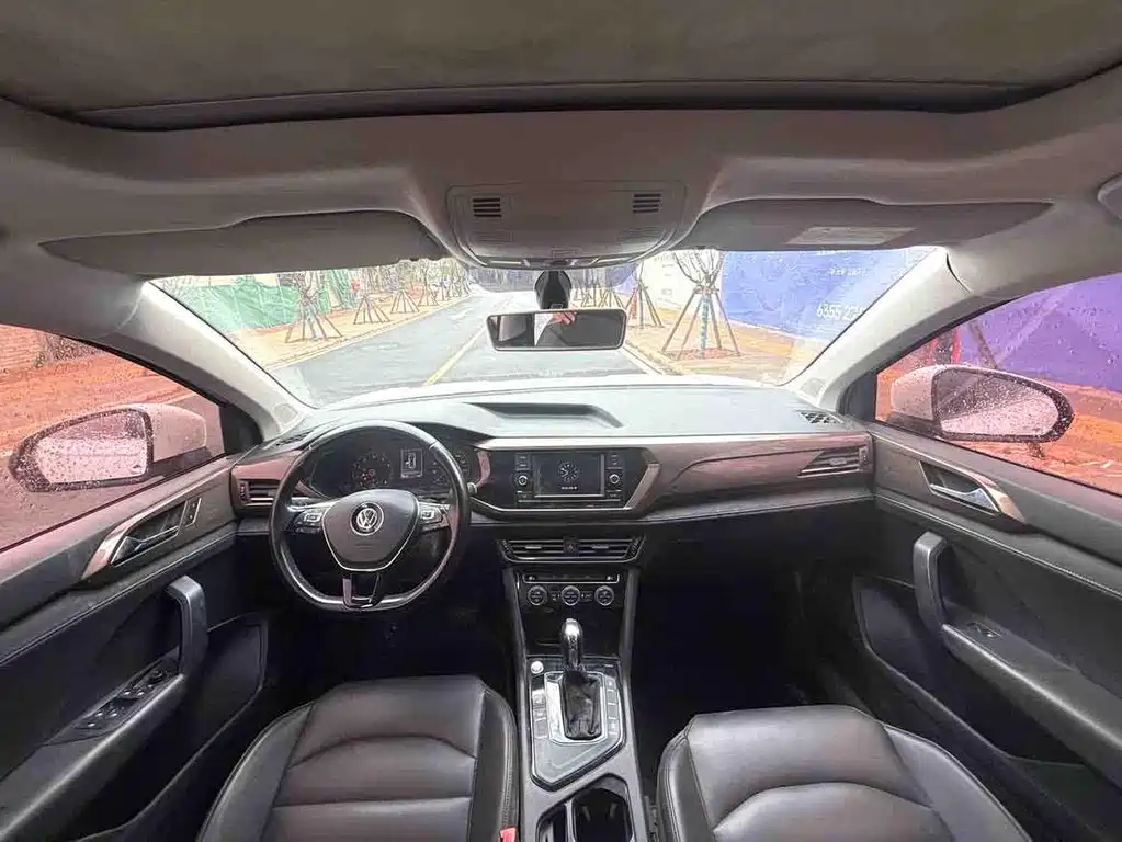 Volkswagen Tharu 2019