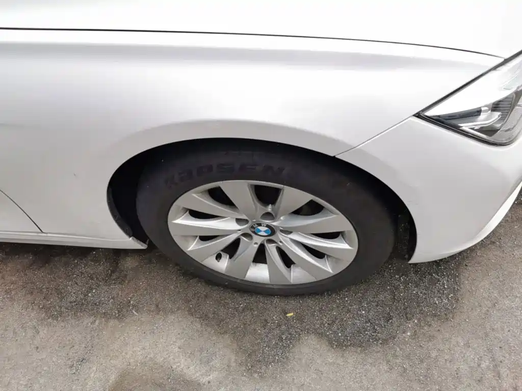BMW 3 Series 2017 — фото 14