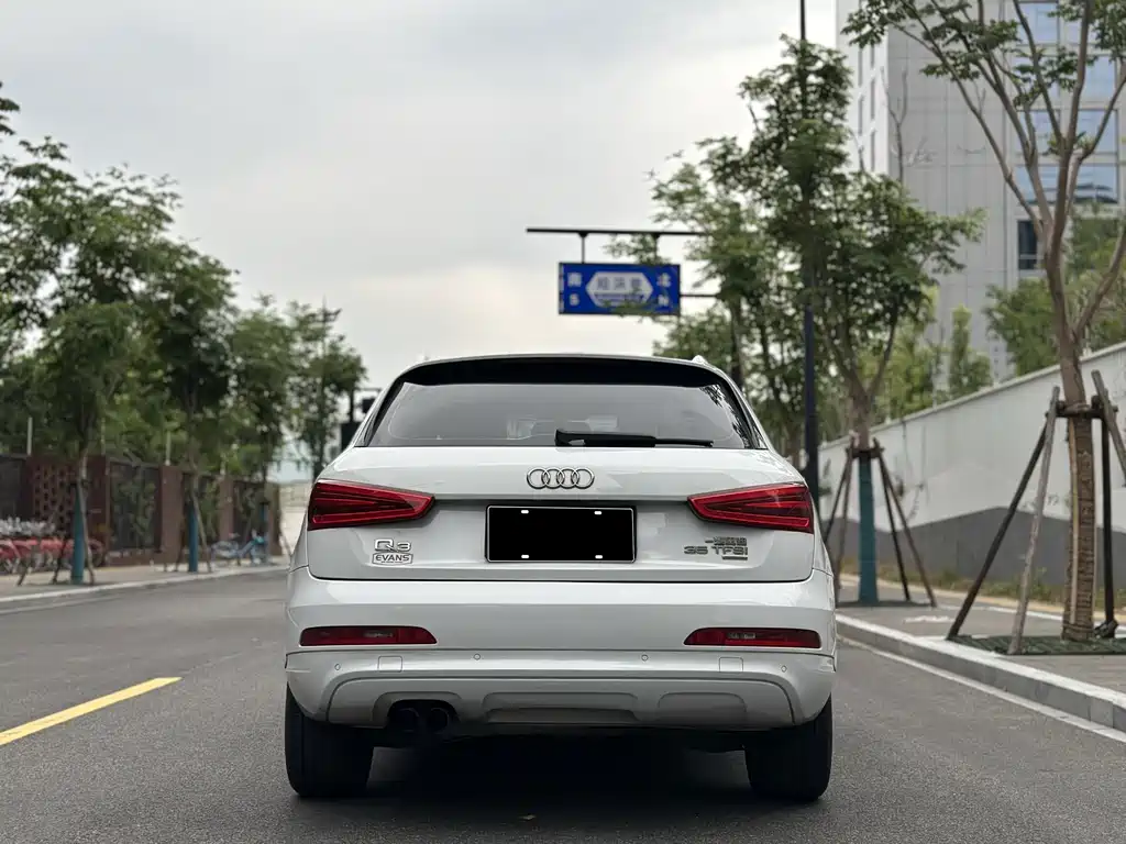 Audi Q3 2015
