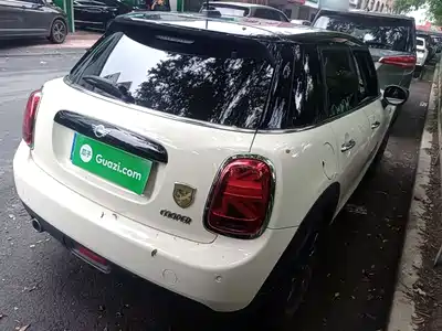 MINI MINI 2021