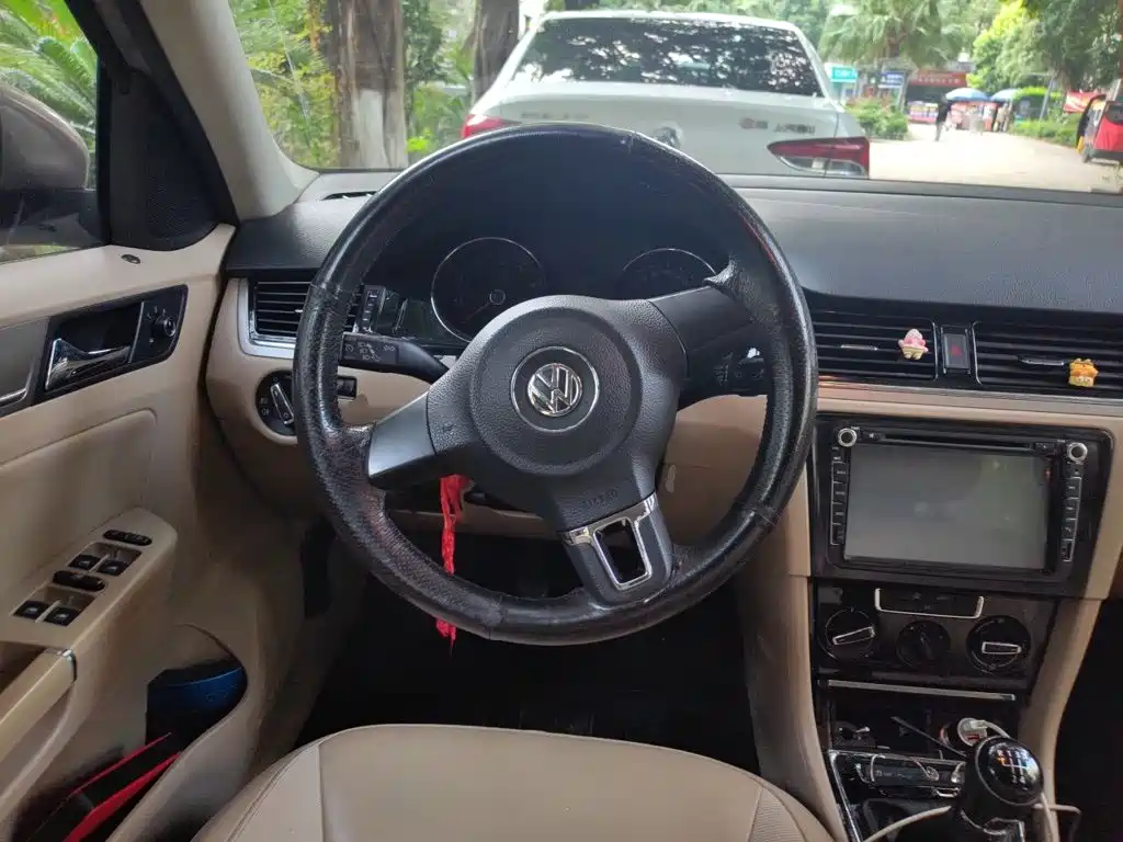 Volkswagen Bora 2015