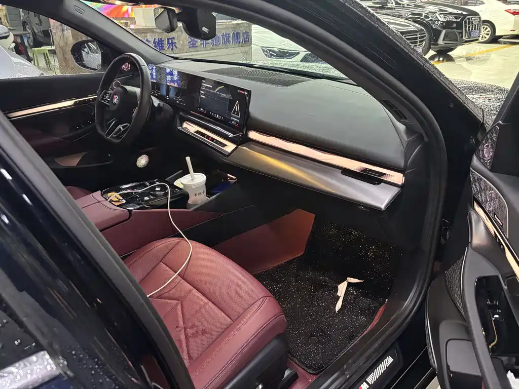BMW 5 Series 2025