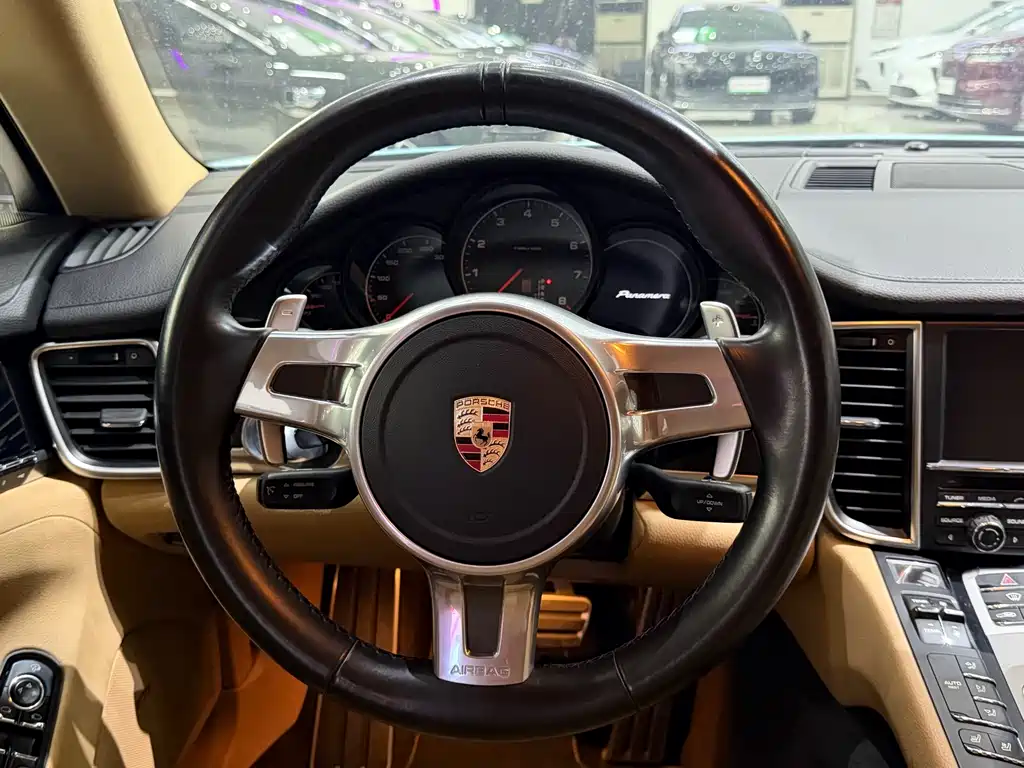 Porsche Panamera 2016 — фото 15