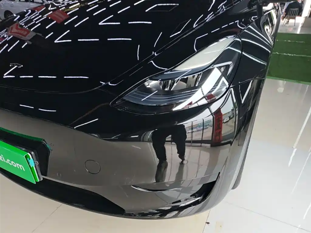 Tesla Model Y 2023 — фото 24