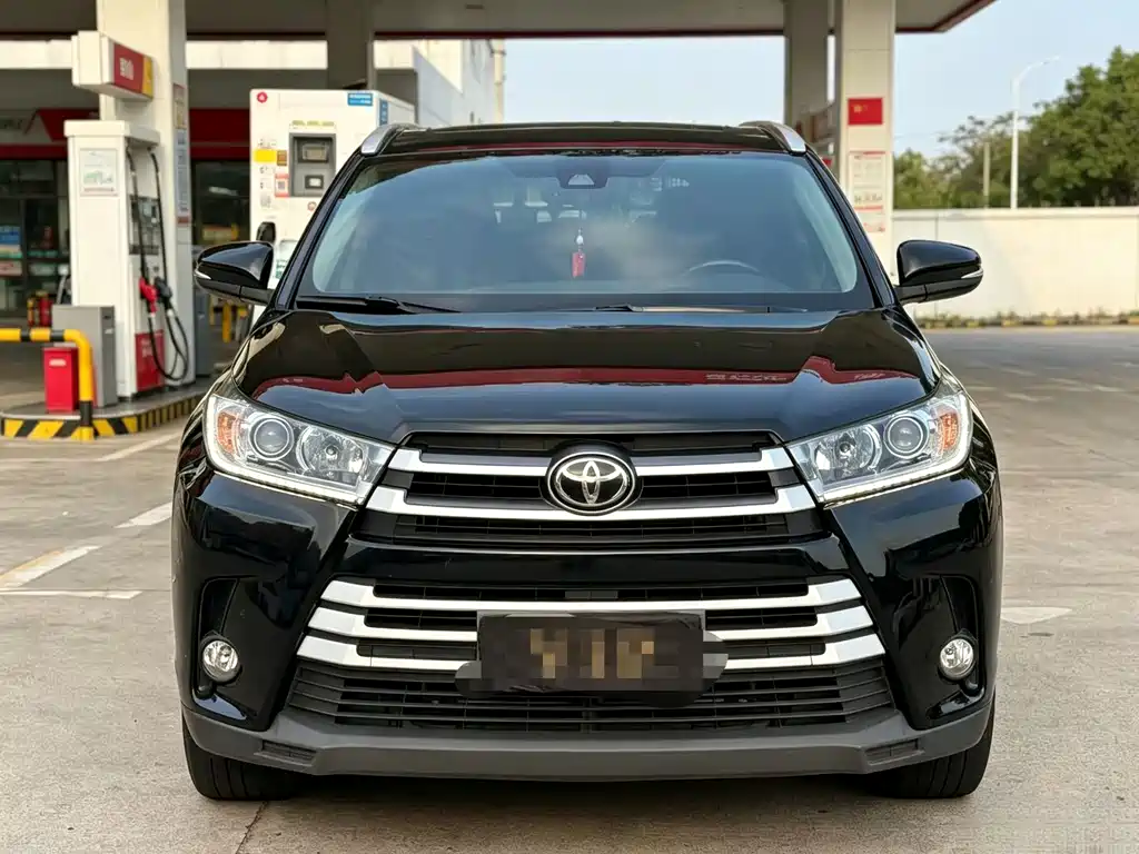 Toyota Highlander 2021 — фото 2