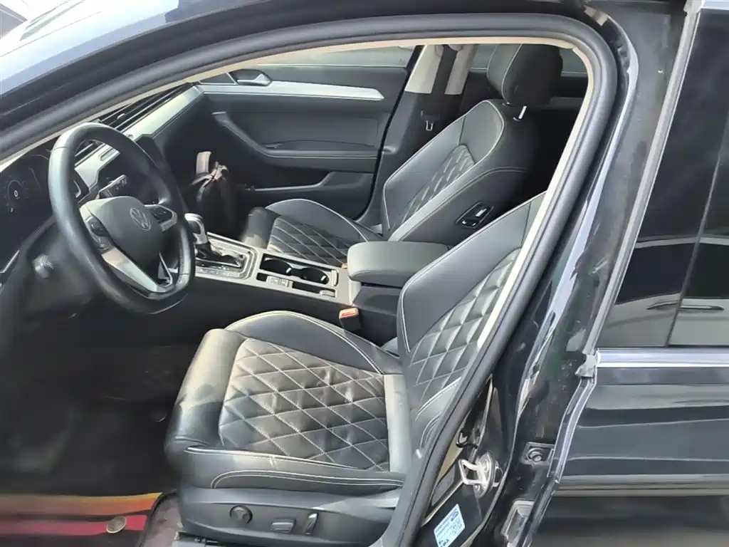 Volkswagen Magotan GTE PHEV 2023 — фото 15