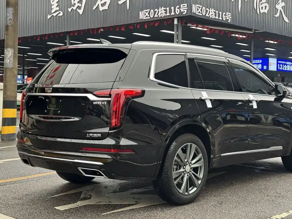 Cadillac XT6 2020 — фото 18