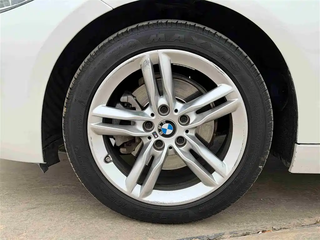 BMW 1 Series 2021 — фото 14