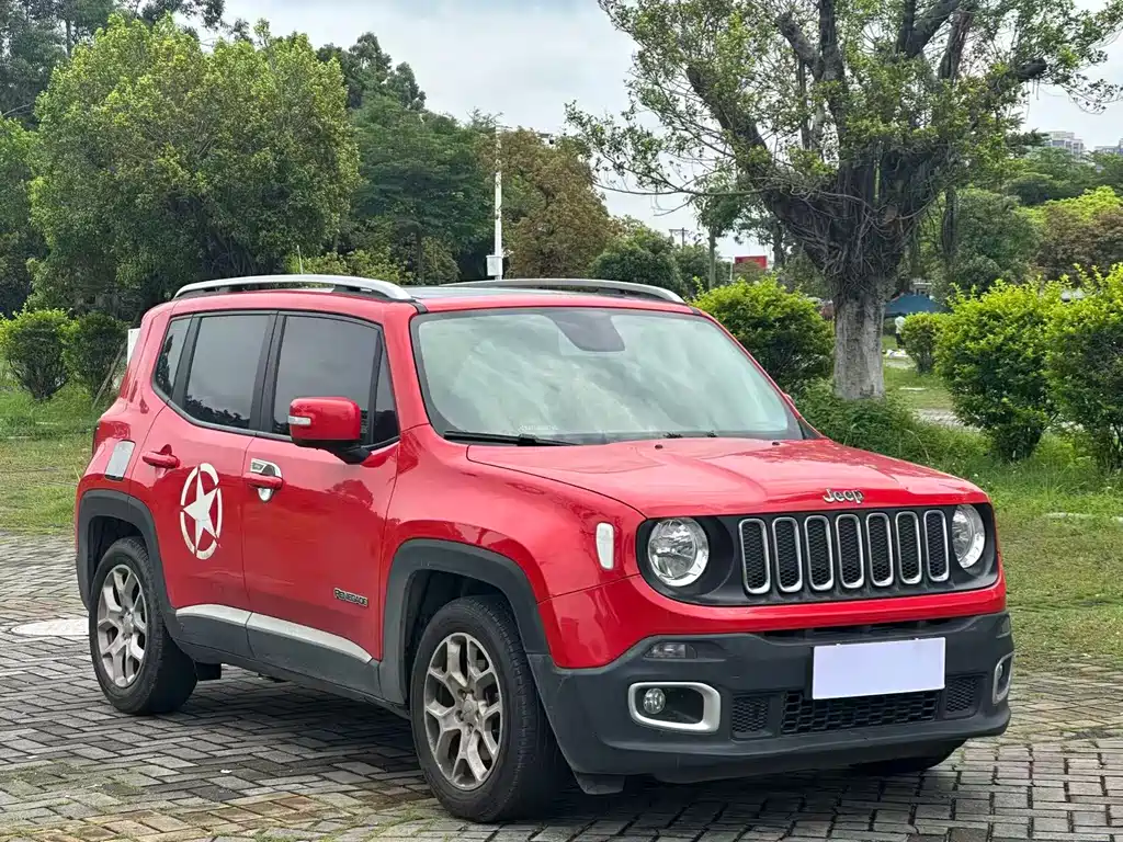 Jeep Renegade 2016 — фото 3
