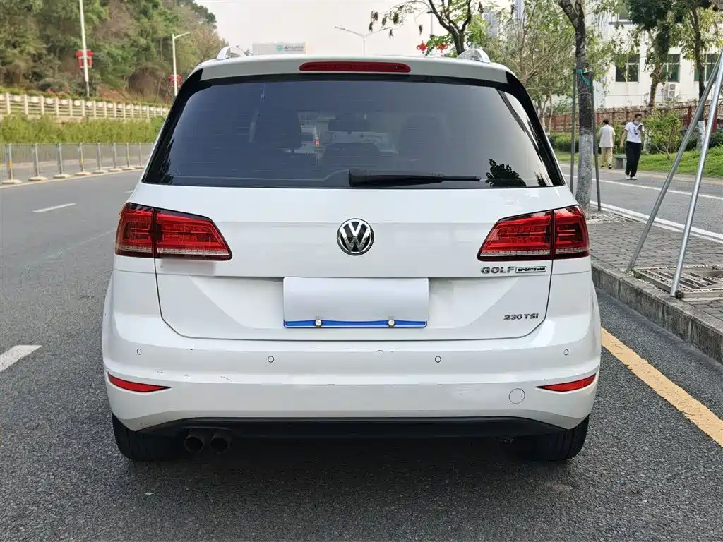 Volkswagen Golf Sportsvan 2017 — фото 25
