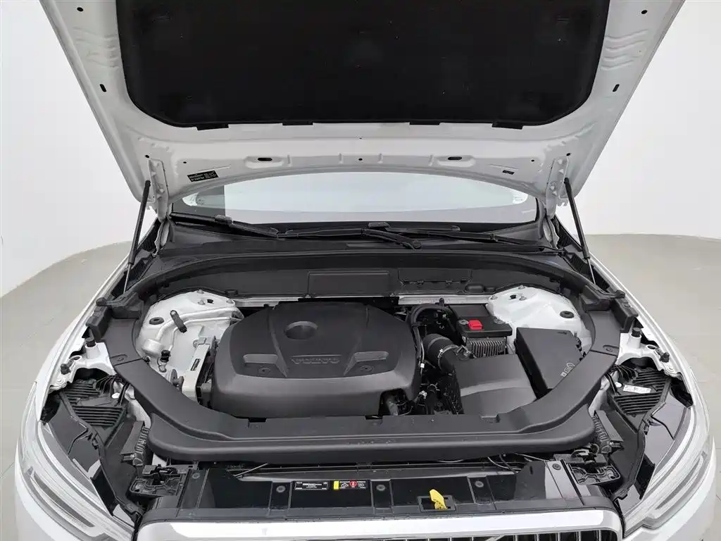 Volvo XC60 2020 — фото 6