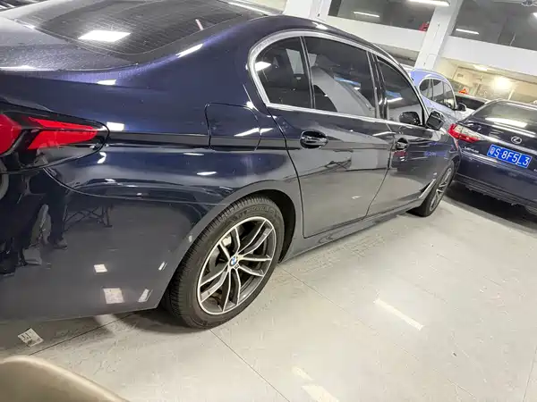 BMW 5 Series 2021
