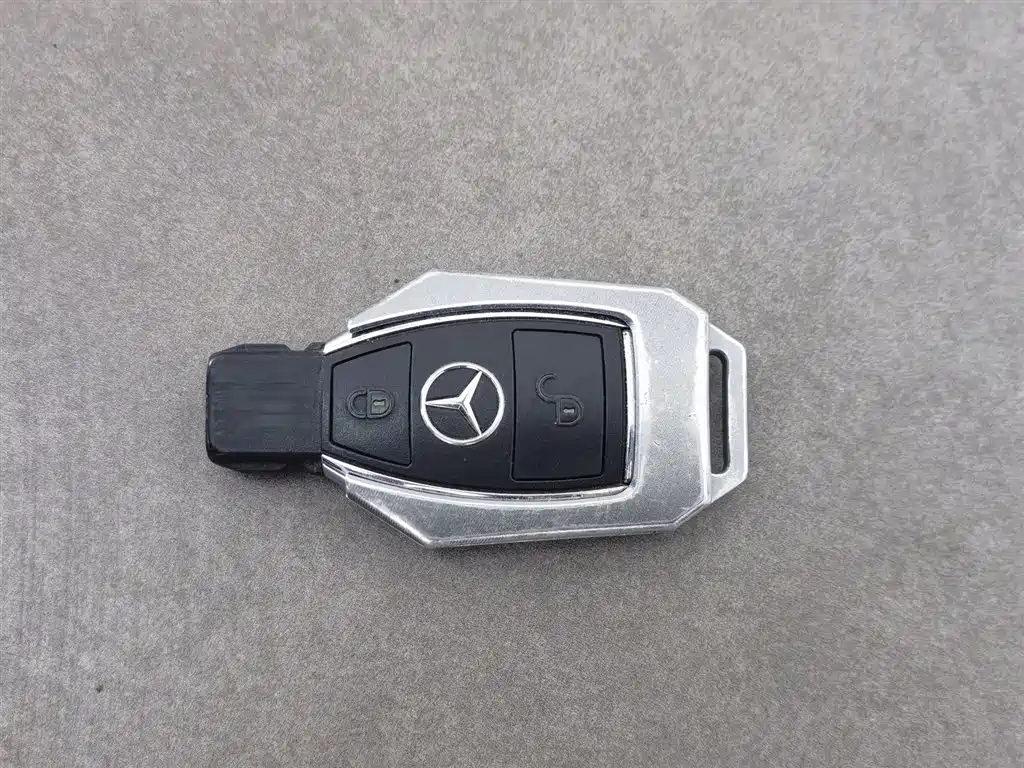 Mercedes-Benz R-Class 2016 — фото 19