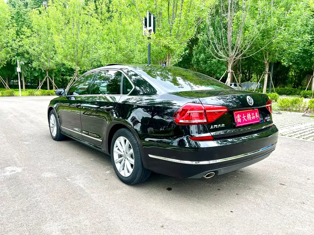 Volkswagen Passat 2018 — фото 7