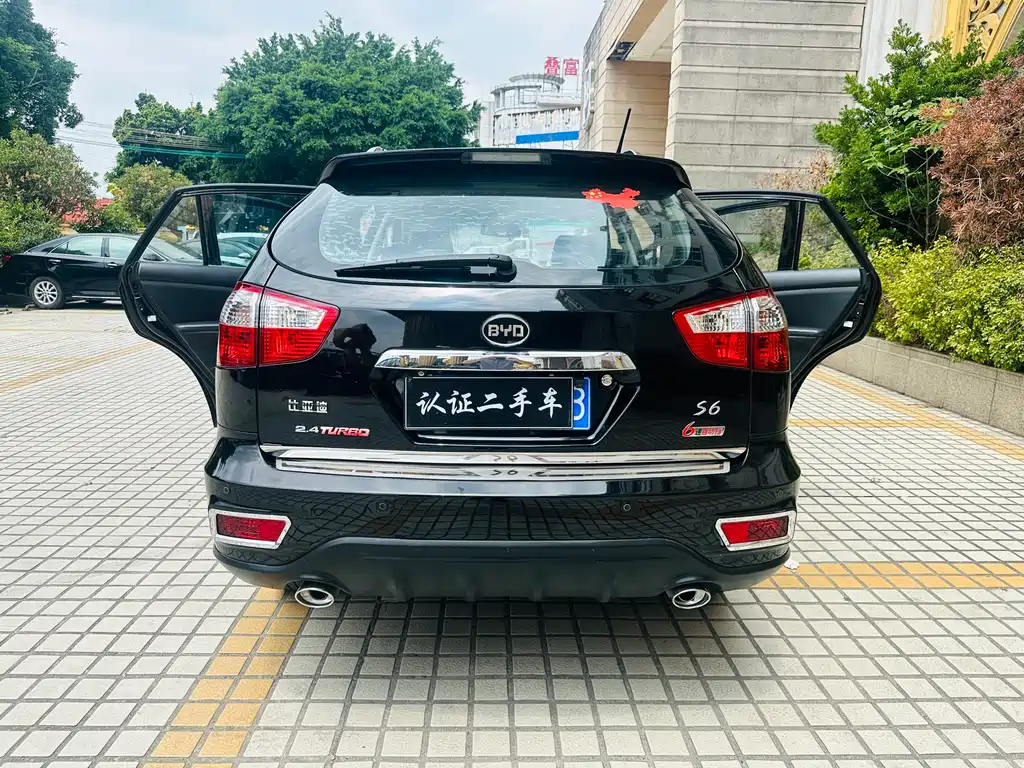 BYD S6 2014 — фото 10