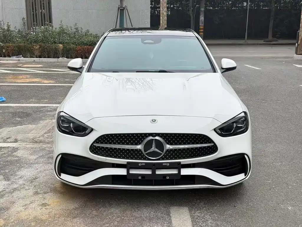 Mercedes-Benz C-Class 2025 — фото 2