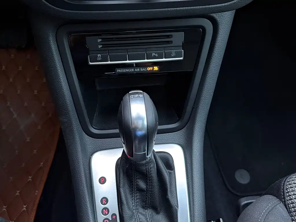 Volkswagen Sharan 2016 — фото 10