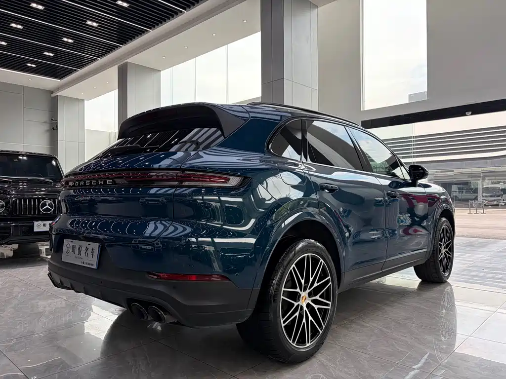 Porsche Cayenne 2024 — фото 16