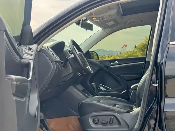 Volkswagen Tiguan 2015