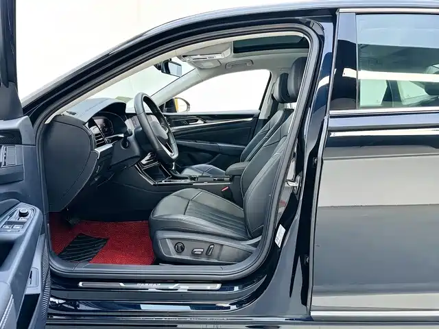 Volkswagen Passat 2022 — фото 12