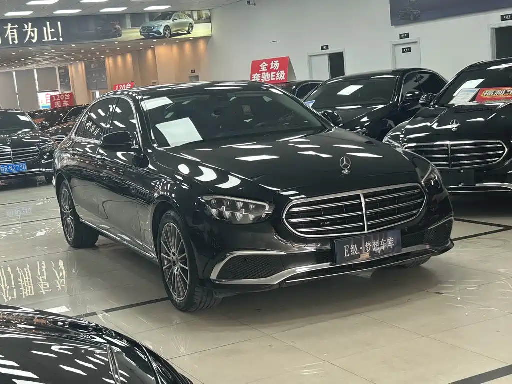 Mercedes-Benz E-Class 2023 — фото 2