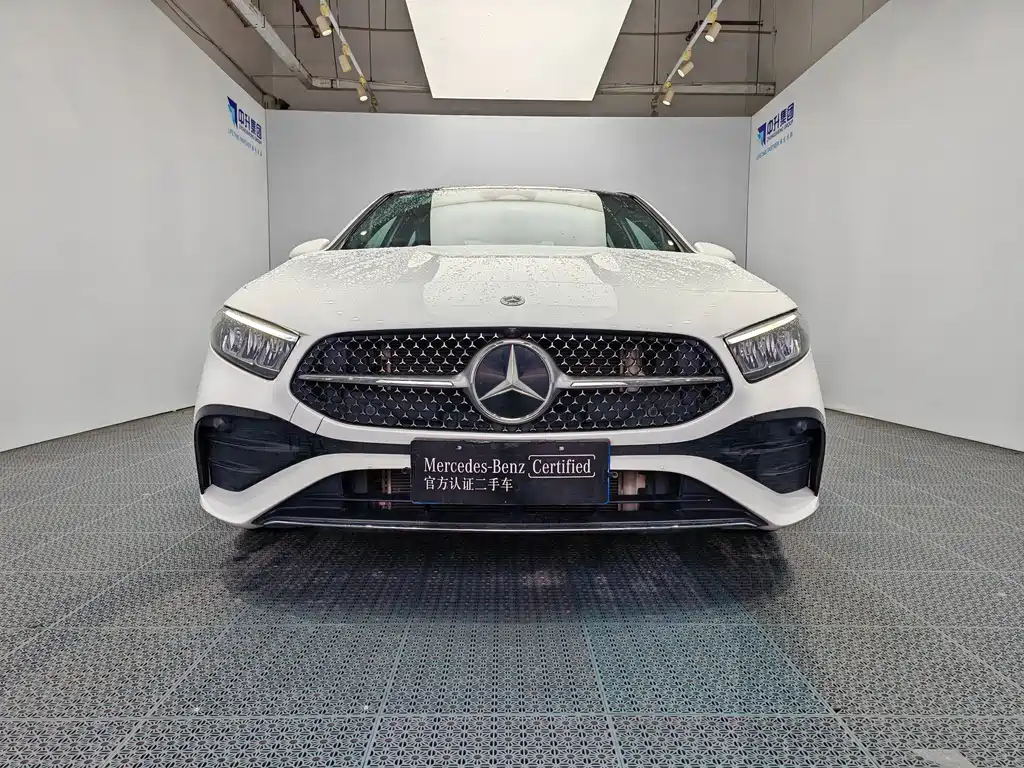 Mercedes-Benz A-Class 2023 — фото 2