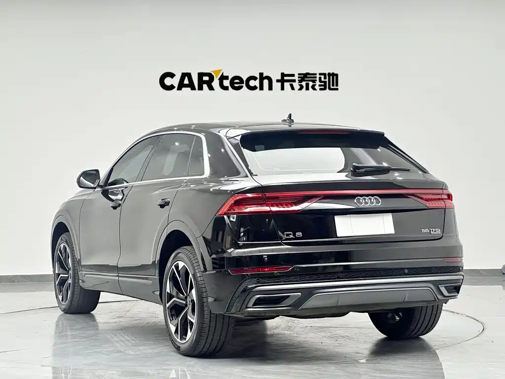 Audi Q8 2025 — фото 7