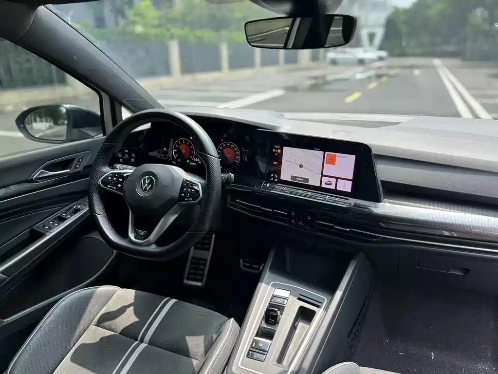 Volkswagen Golf 2022