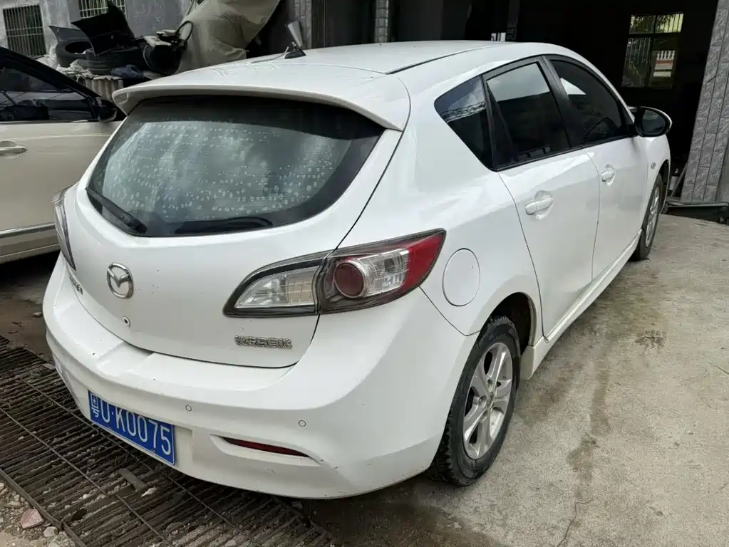 Mazda 3 Xingcheng 2013 — фото 4