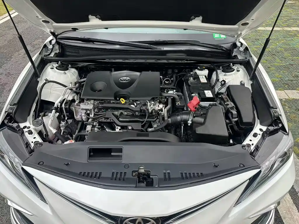 Toyota Camry 2021 — фото 31