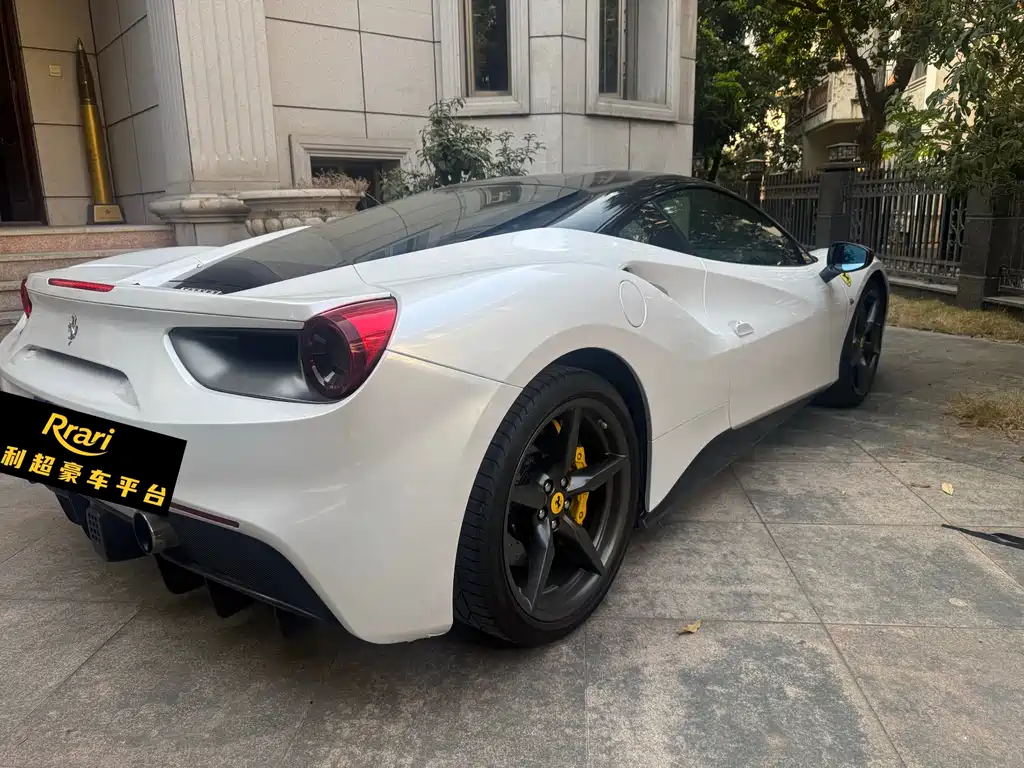 Ferrari 488 2018 — фото 5