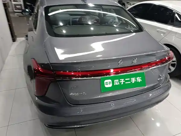 Hongqi H5 PHEV 2025