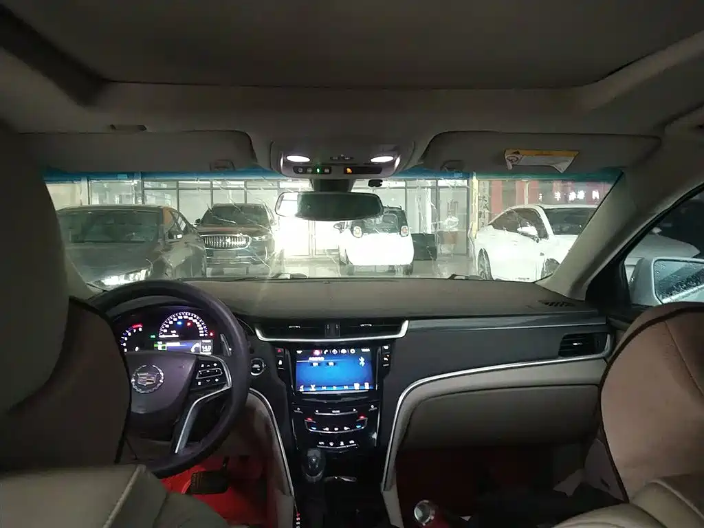 Cadillac XTS 2014 — фото 18
