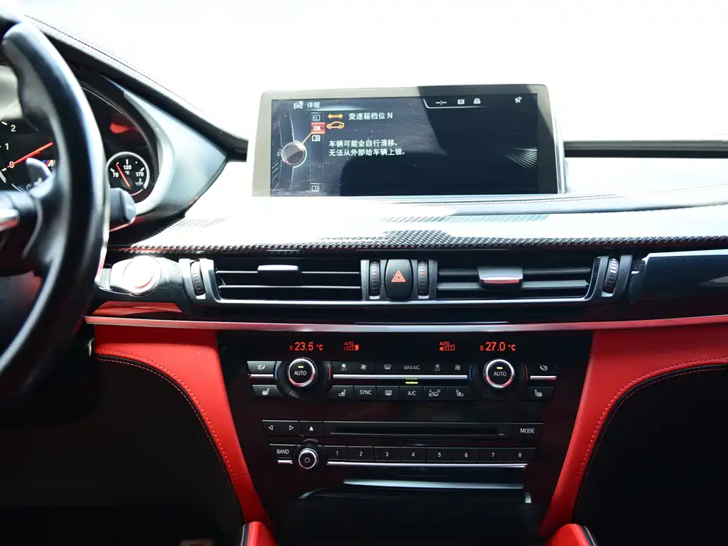 BMW X6 M 2016 — фото 19