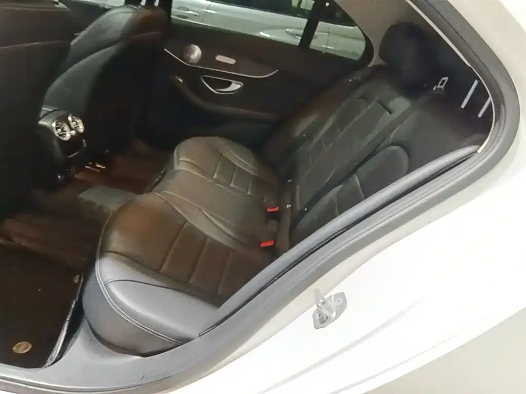 Mercedes-Benz C-Class 2020 — фото 17