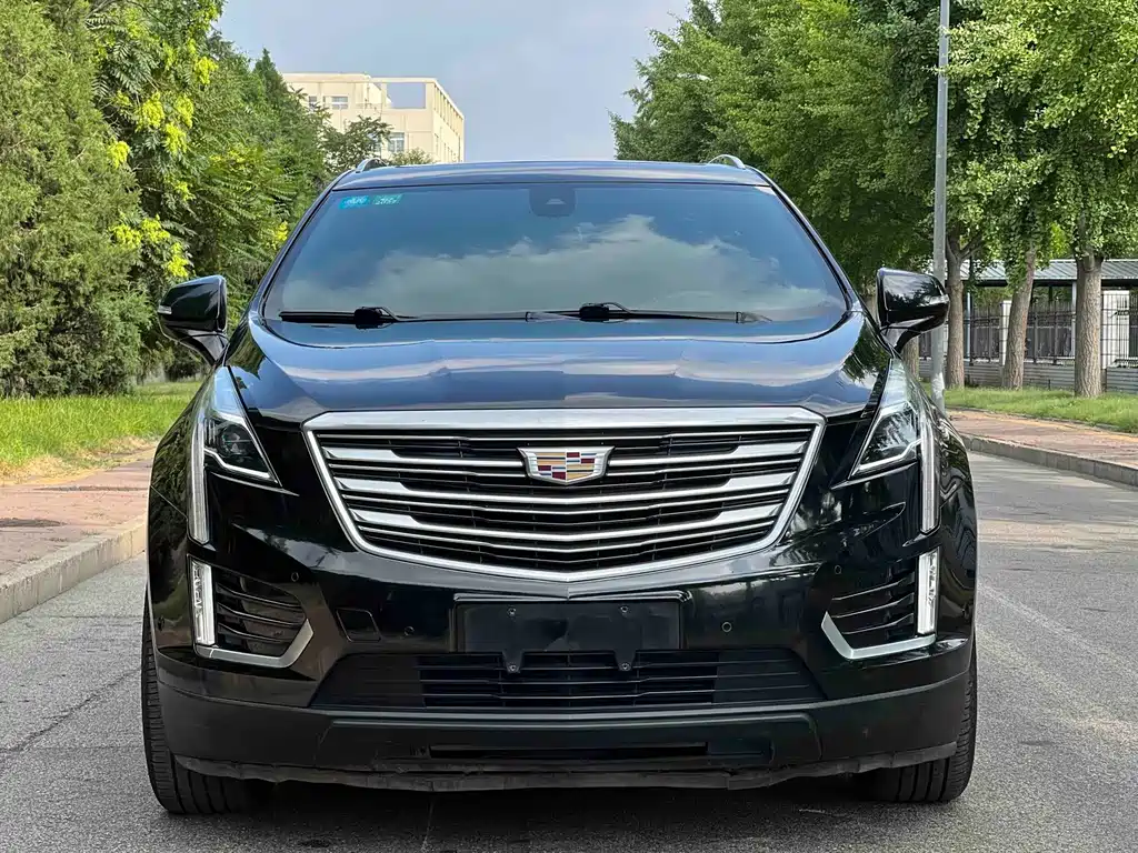 Cadillac XT5 2017 — фото 3