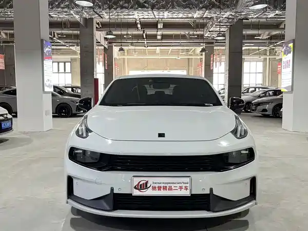 Lynk & Co 03 2022