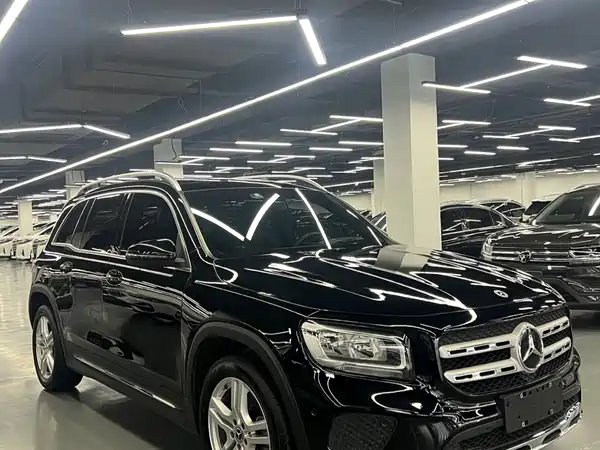 Mercedes-Benz GLB 2021