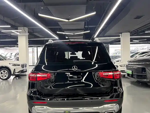 Mercedes-Benz GLB 2021