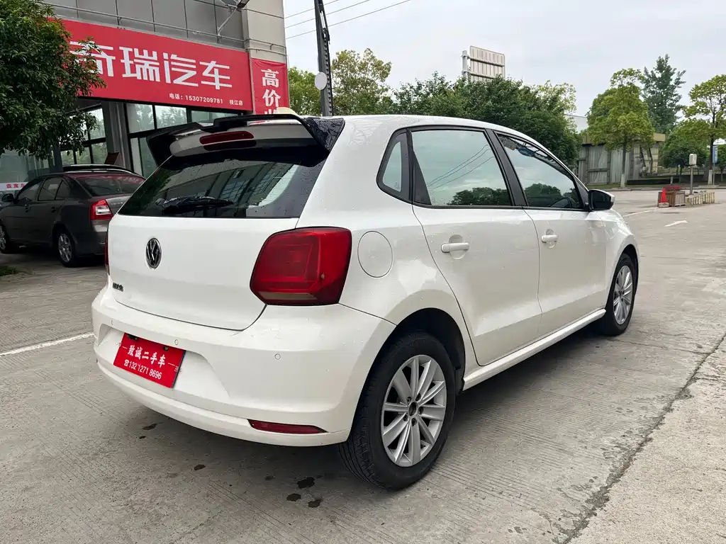 Volkswagen Polo 2015