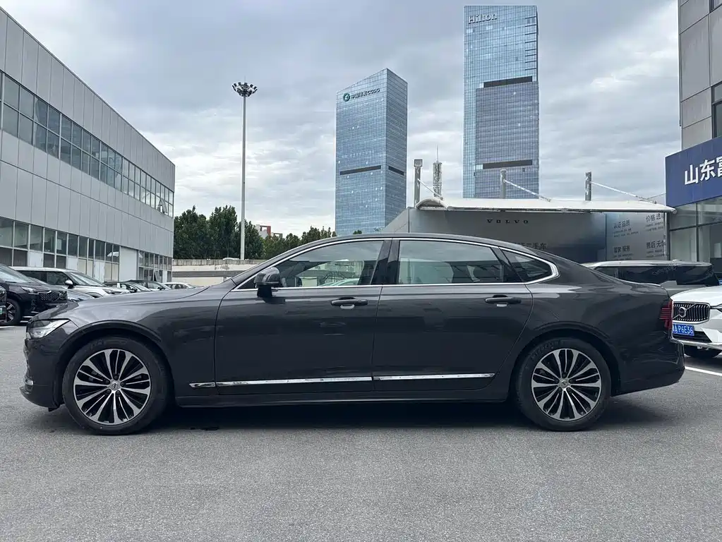 Volvo S90 2024 — фото 12