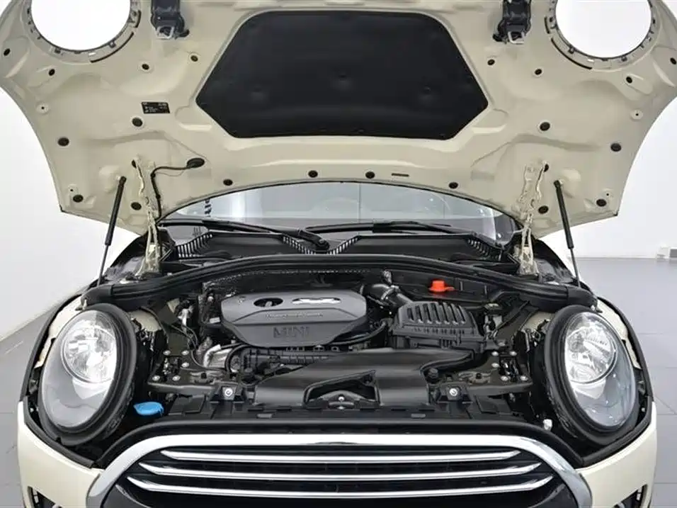 MINI Clubman 2017 — фото 14
