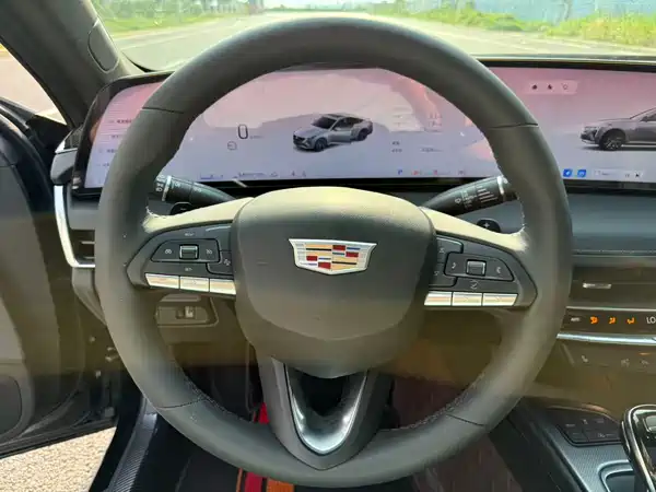 Cadillac CT5 2025