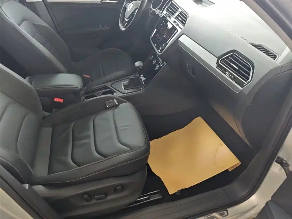 Volkswagen Tiguan L 2021 — фото 25