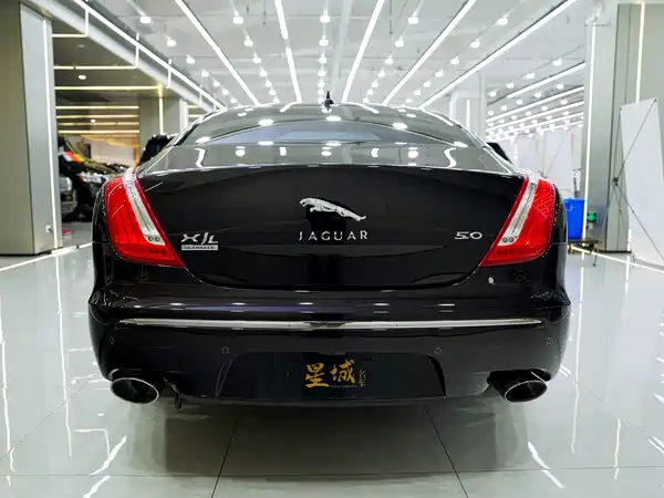Jaguar XJ 2013