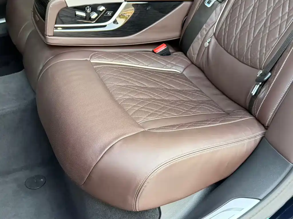 BMW 7 Series 2021 — фото 14